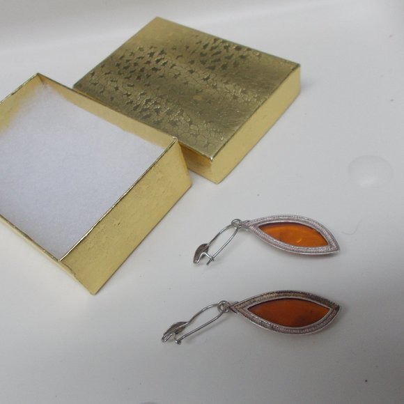 EUC, Amber pierced earrings, approximately 2.5"x.1/2" - Picture 5 of 5
